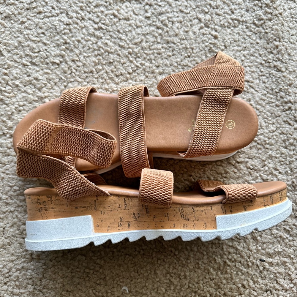 Platform sandal